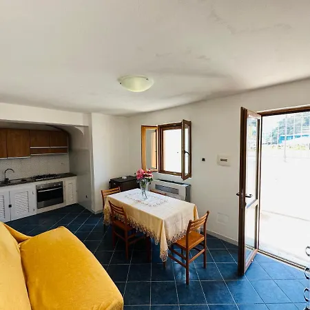 Apartment Giu Alla Spiaggia Ponza